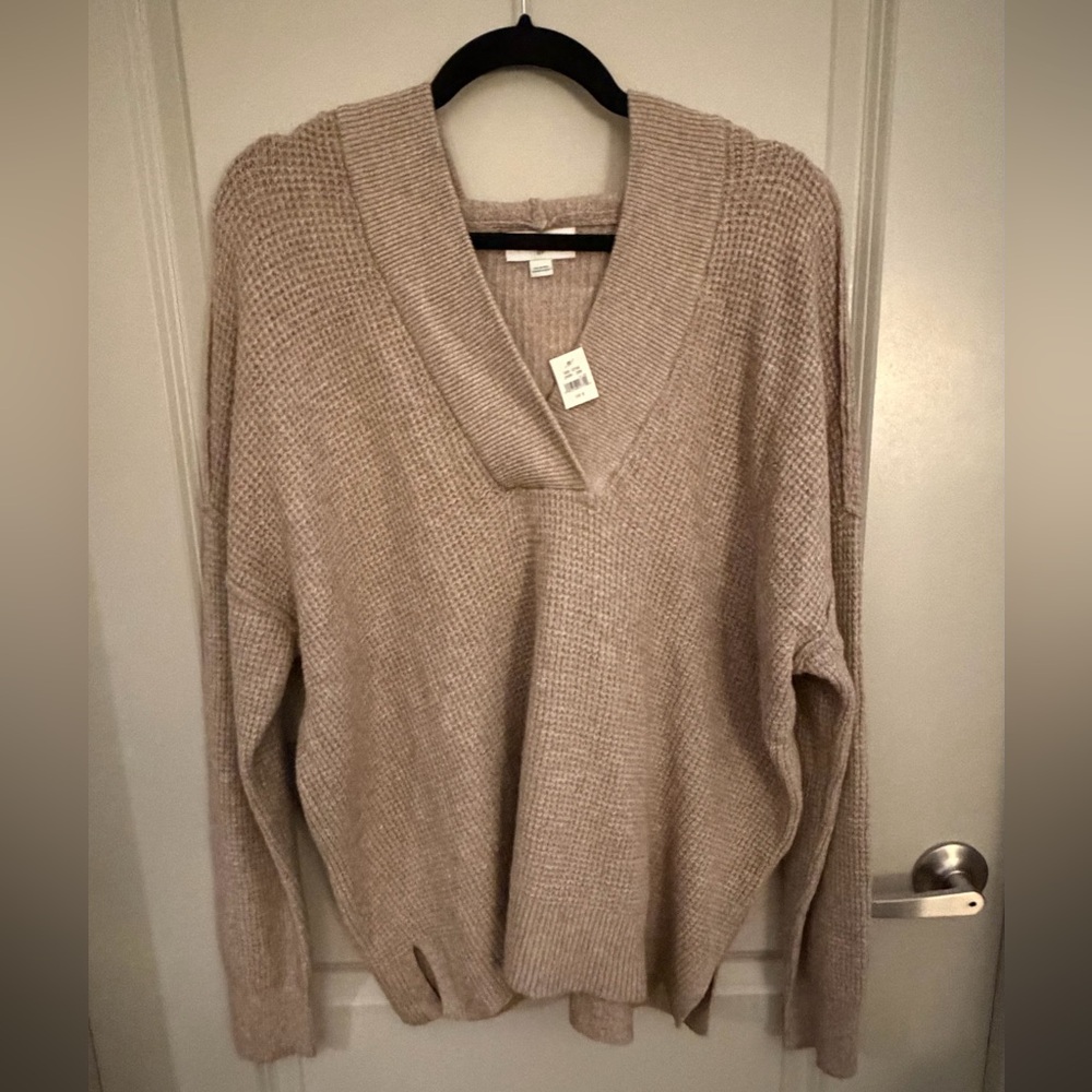 NWT Aerie Women's Tan Waffle V-Neck Sweater | Size Small